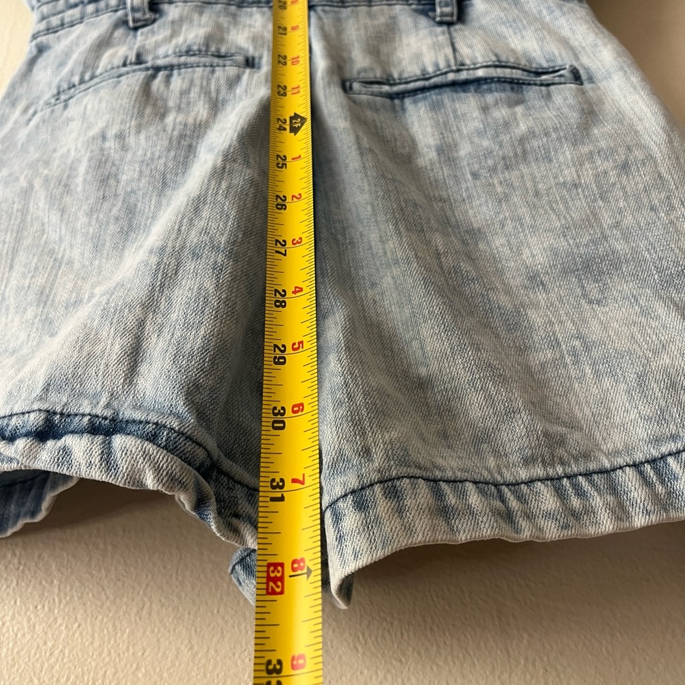 BlankNYC light wash denim short sleeve romper size S - Picture 9 of 13